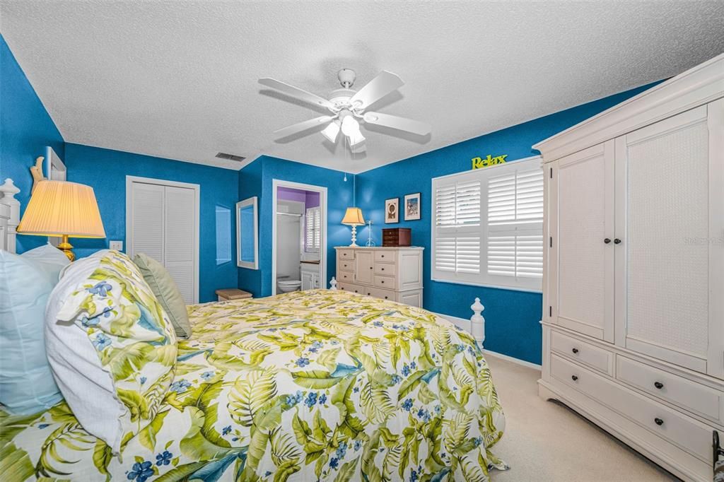 For Sale: $369,900 (2 beds, 2 baths, 1110 Square Feet)