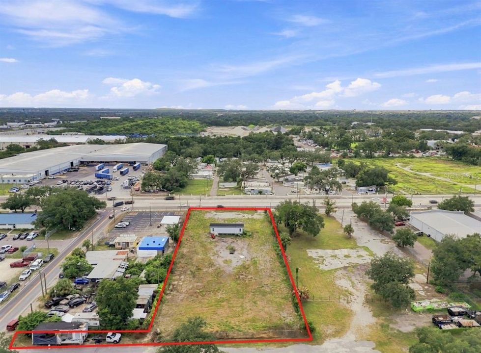待售: $1,324,900 (1.01 acres)
