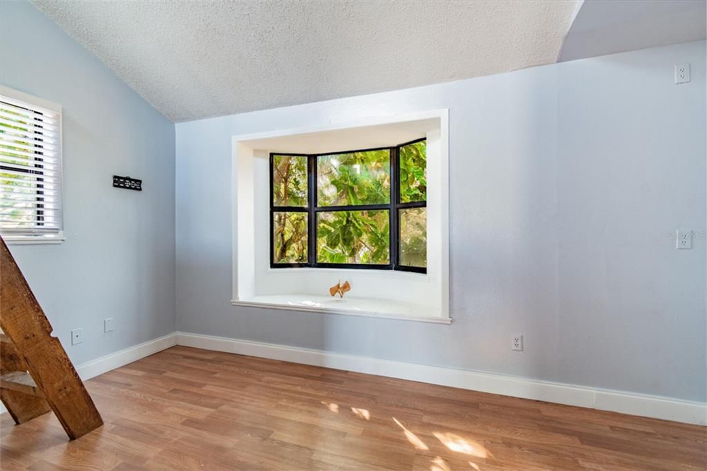 For Rent: $2,295 (2 beds, 2 baths, 1940 Square Feet)