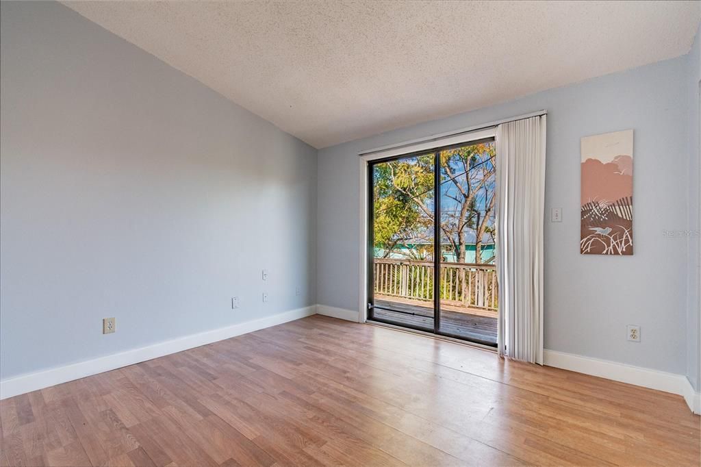 For Rent: $2,295 (2 beds, 2 baths, 1940 Square Feet)