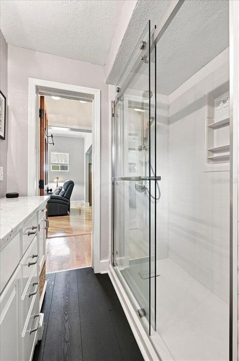 For Sale: $399,000 (2 beds, 2 baths, 1250 Square Feet)