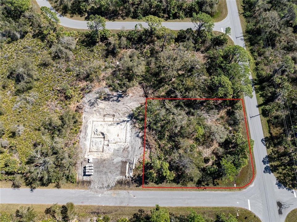 На продажу: $79,900 (0.46 acres)
