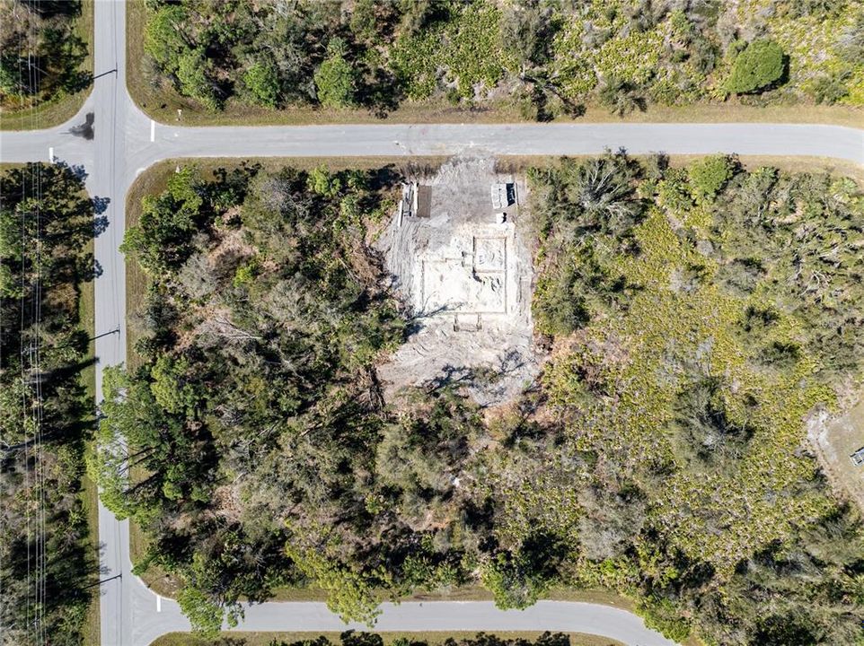 На продажу: $79,900 (0.46 acres)