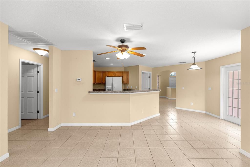 En Venta: $349,990 (3 camas, 2 baños, 1850 Pies cuadrados)