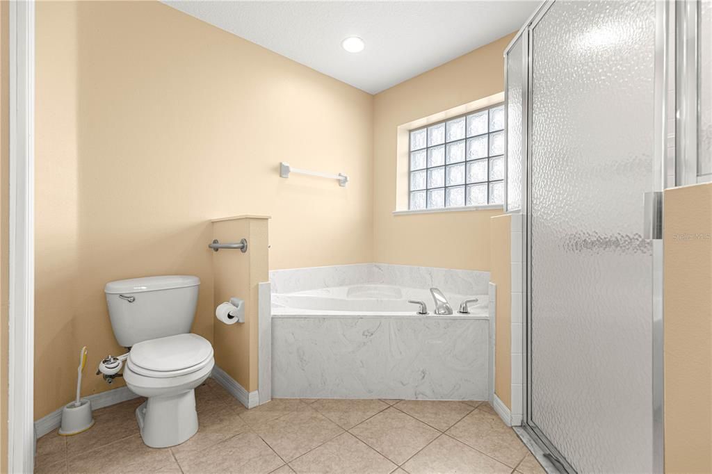 En Venta: $349,990 (3 camas, 2 baños, 1850 Pies cuadrados)
