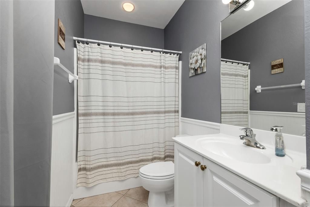 For Sale: $319,000 (2 beds, 2 baths, 1606 Square Feet)