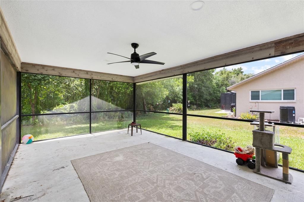 For Sale: $315,000 (3 beds, 2 baths, 2044 Square Feet)