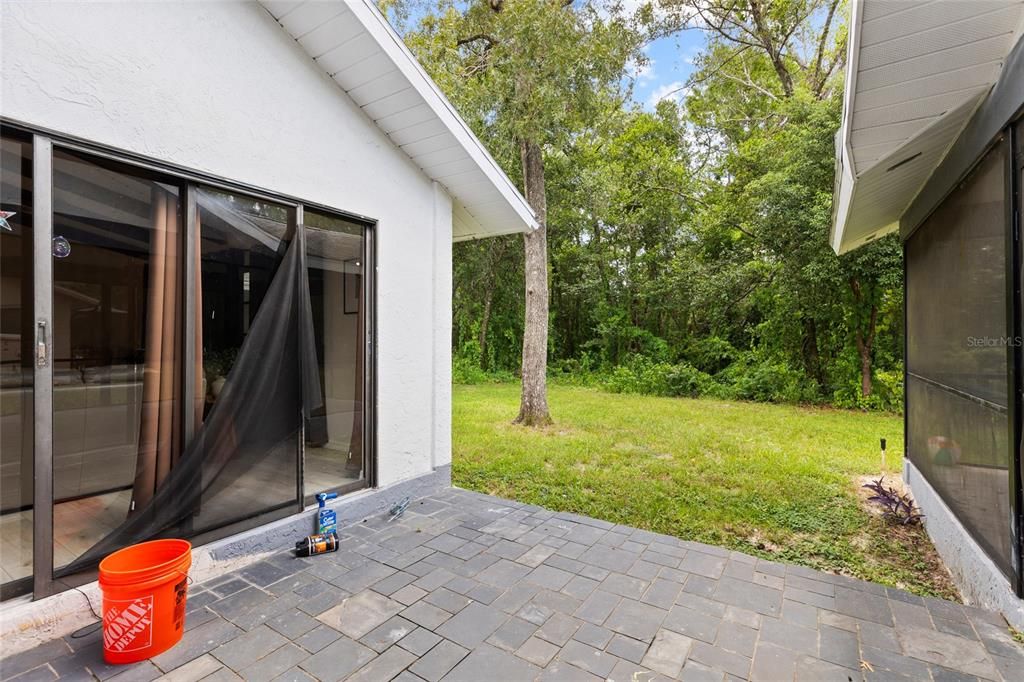 For Sale: $315,000 (3 beds, 2 baths, 2044 Square Feet)
