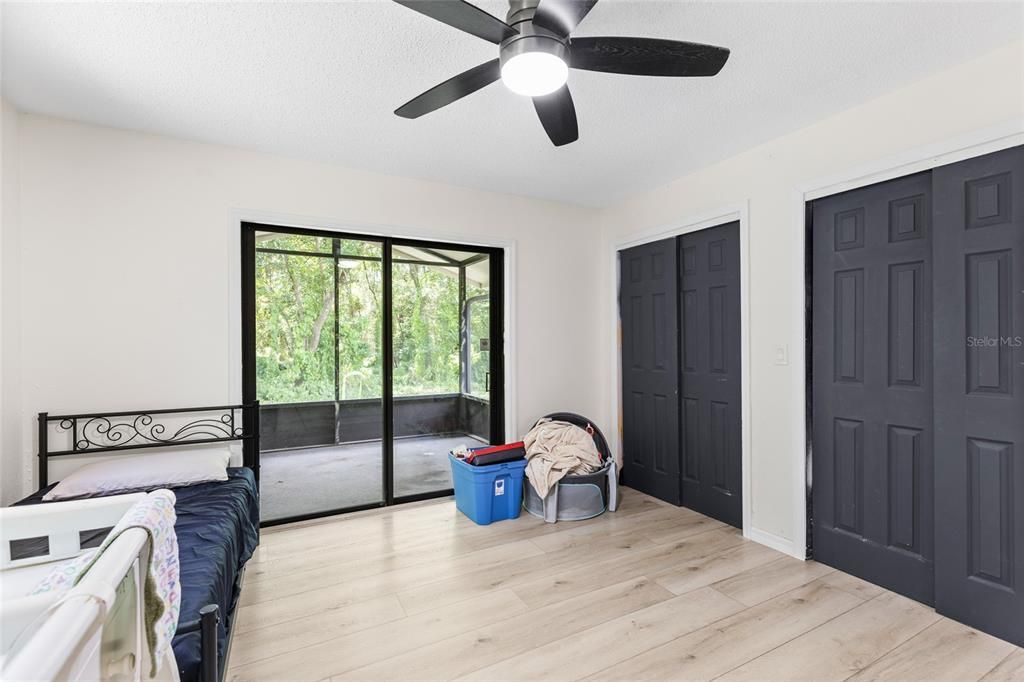 For Sale: $315,000 (3 beds, 2 baths, 2044 Square Feet)