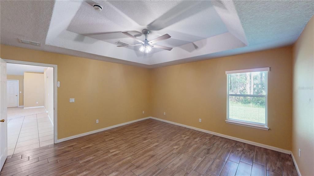 For Sale: $549,900 (6 beds, 0 baths, 2775 Square Feet)