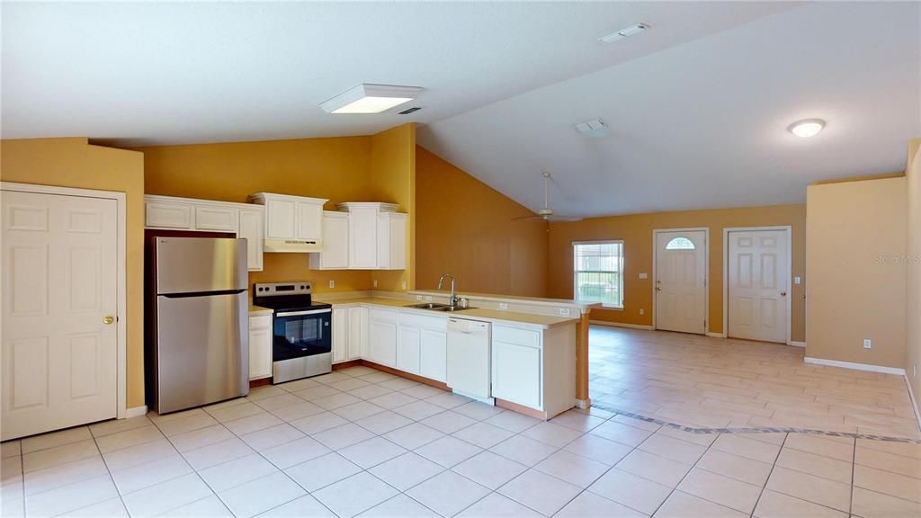 For Sale: $549,900 (6 beds, 0 baths, 2775 Square Feet)