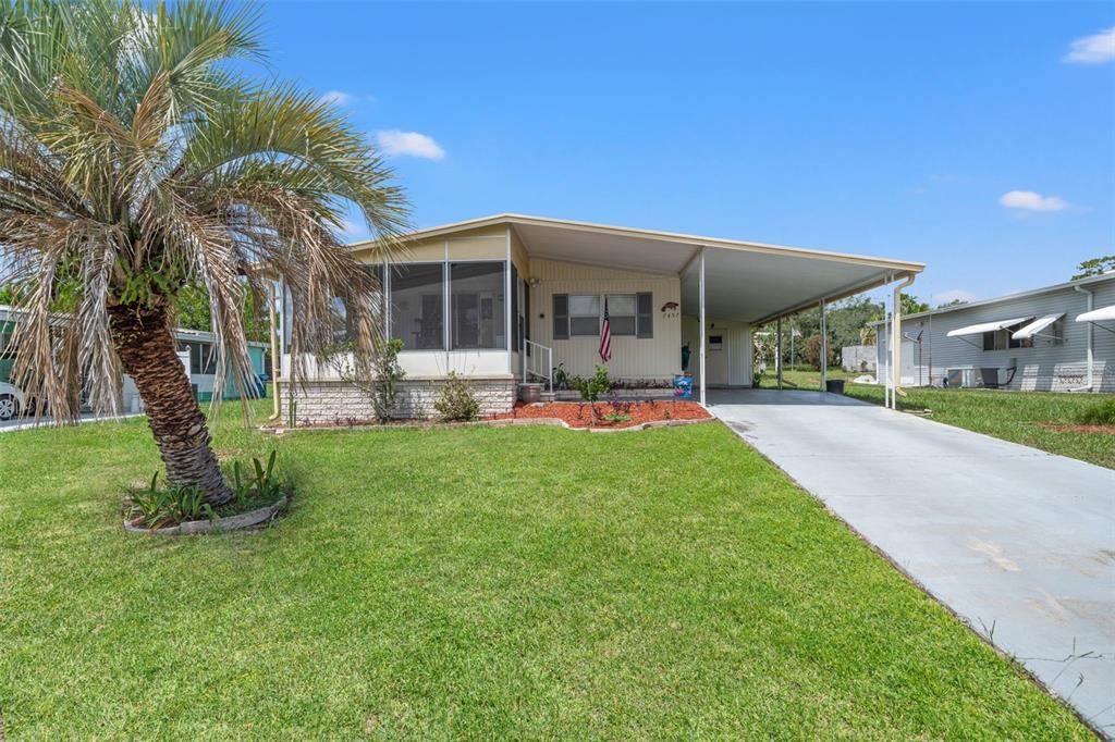 For Sale: $172,900 (2 beds, 2 baths, 960 Square Feet)
