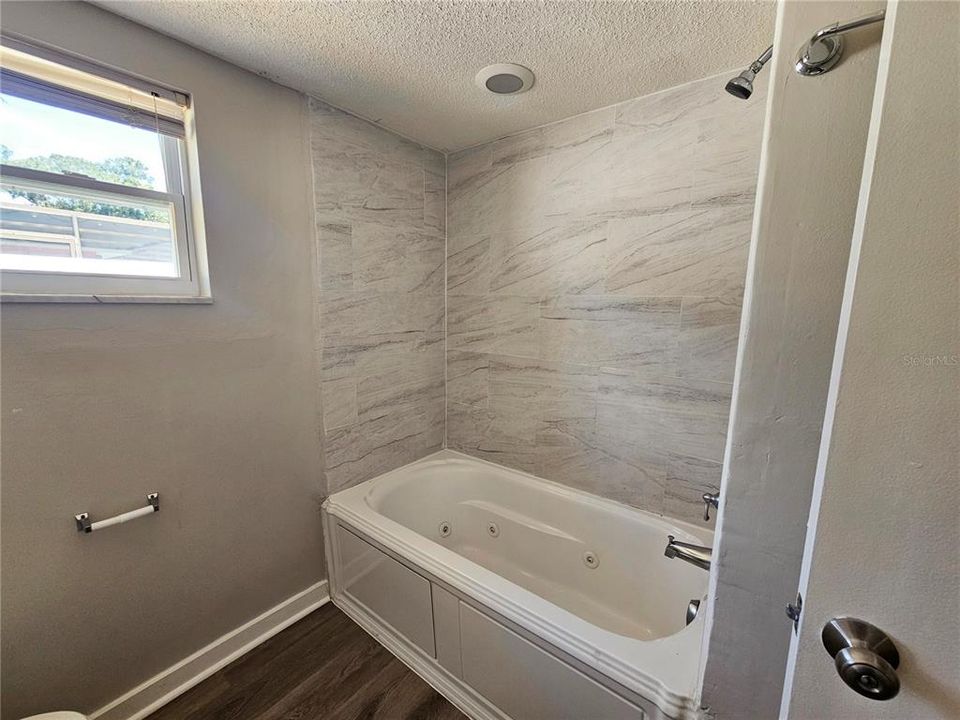For Sale: $406,500 (4 beds, 2 baths, 1771 Square Feet)