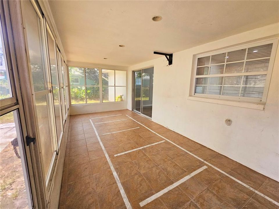 For Sale: $406,500 (4 beds, 2 baths, 1771 Square Feet)