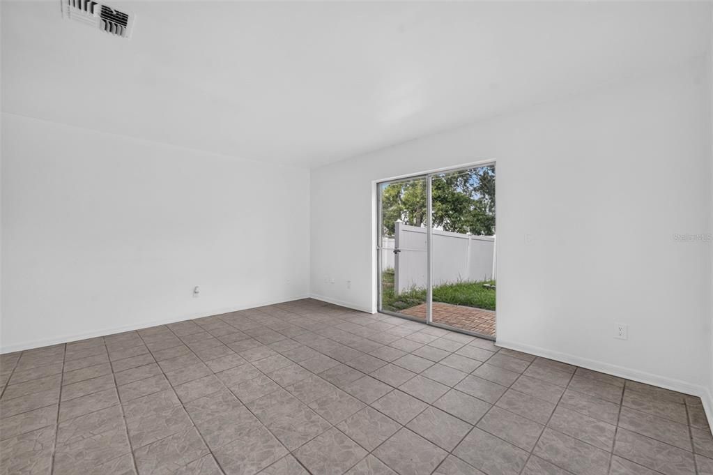 En Venta: $555,000 (0 camas, 0 baños, 2112 Pies cuadrados)