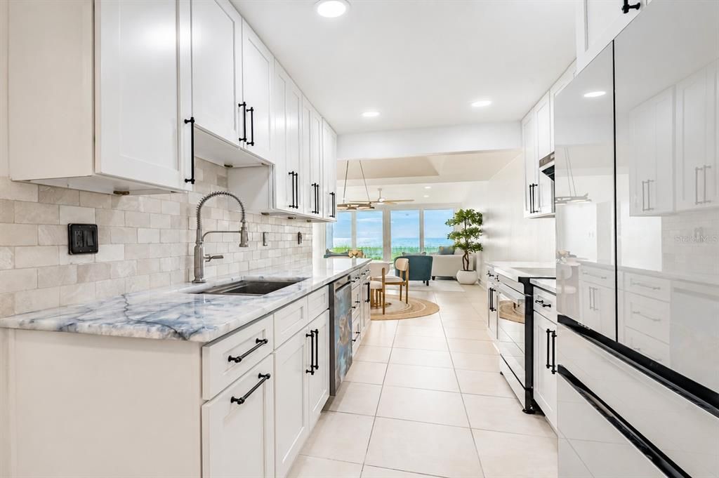 En Venta: $1,300,000 (3 camas, 2 baños, 1622 Pies cuadrados)