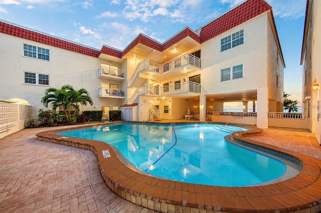 En Venta: $1,300,000 (3 camas, 2 baños, 1622 Pies cuadrados)