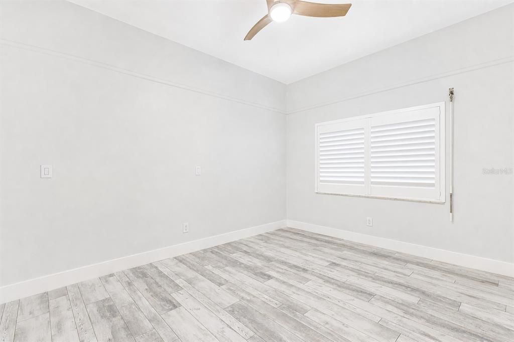 En Venta: $1,300,000 (3 camas, 2 baños, 1622 Pies cuadrados)