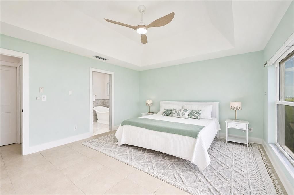 En Venta: $1,300,000 (3 camas, 2 baños, 1622 Pies cuadrados)