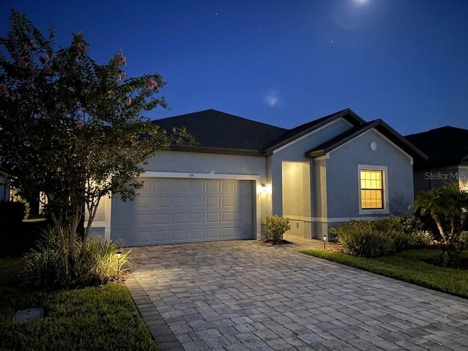 For Sale: $299,000 (3 beds, 2 baths, 1740 Square Feet)