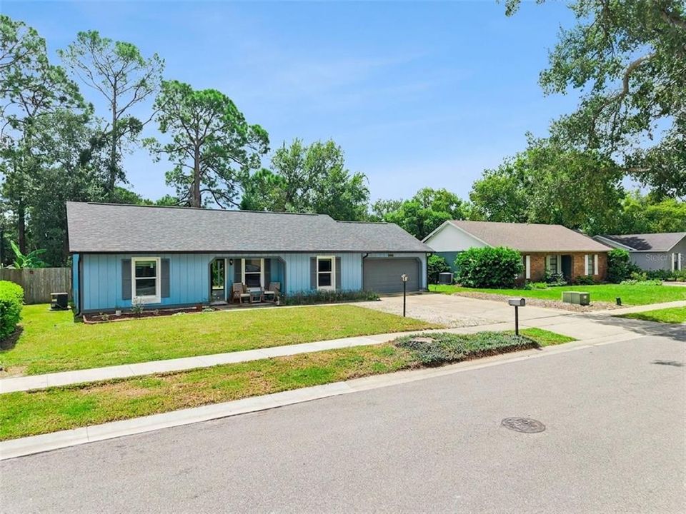 For Sale: $349,000 (3 beds, 2 baths, 1168 Square Feet)