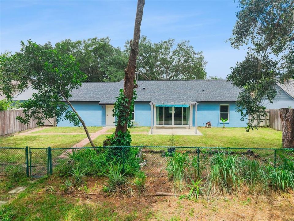 For Sale: $349,000 (3 beds, 2 baths, 1168 Square Feet)