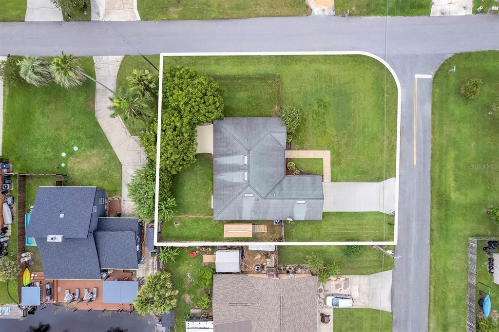 For Sale: $340,000 (3 beds, 2 baths, 1392 Square Feet)