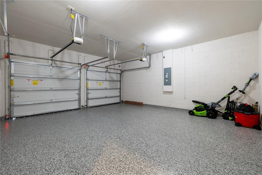 En Venta: $479,990 (4 camas, 2 baños, 2218 Pies cuadrados)
