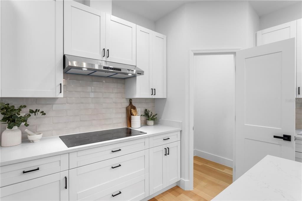 For Rent: $5,000 (4 beds, 3 baths, 2827 Square Feet)