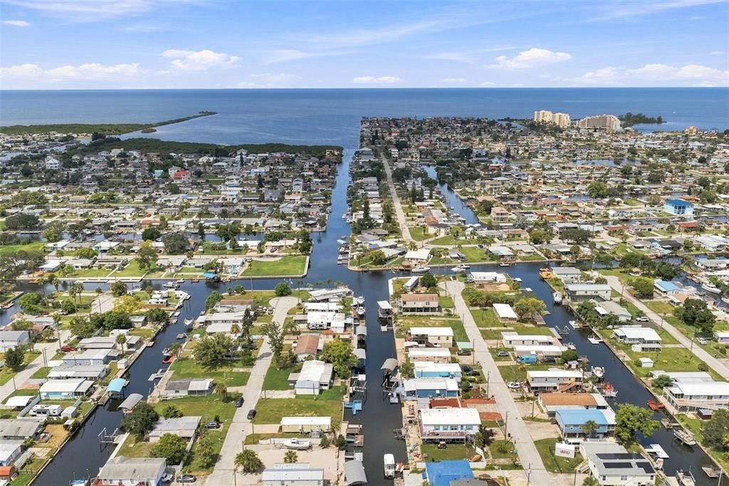 На продажу: $185,000 (2 спален, 1 ванн, 644 Квадратных фут)