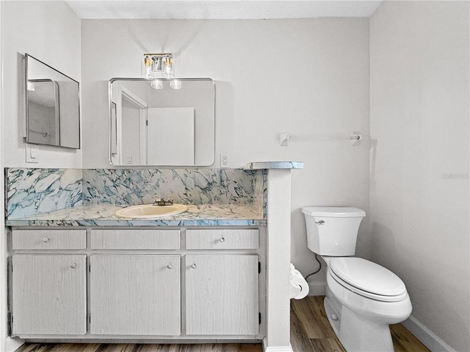 For Sale: $385,000 (2 beds, 2 baths, 1332 Square Feet)