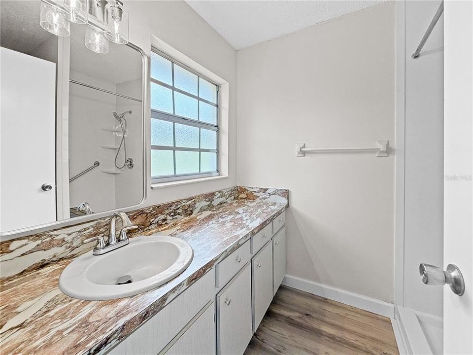 For Sale: $385,000 (2 beds, 2 baths, 1332 Square Feet)