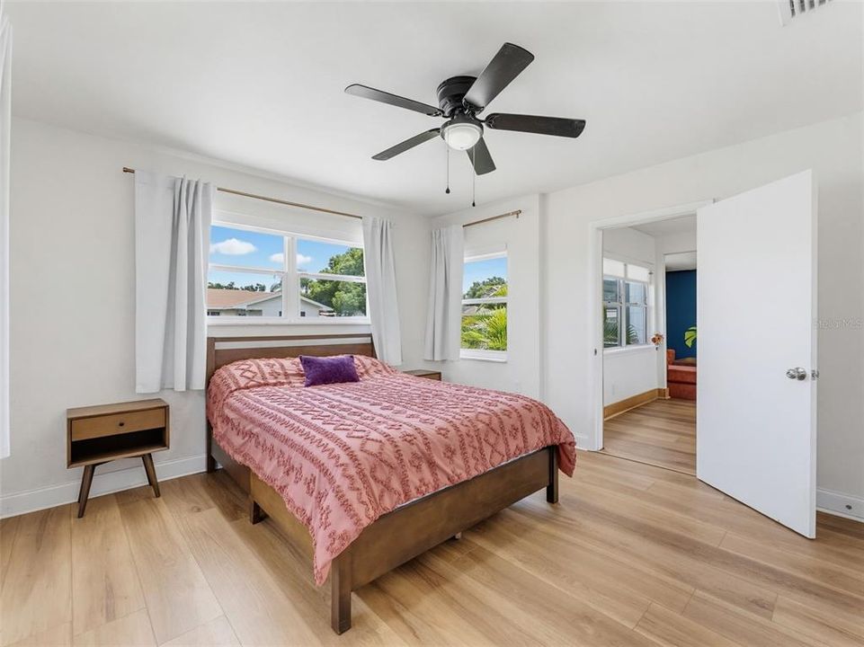 En Venta: $389,000 (3 camas, 2 baños, 1068 Pies cuadrados)