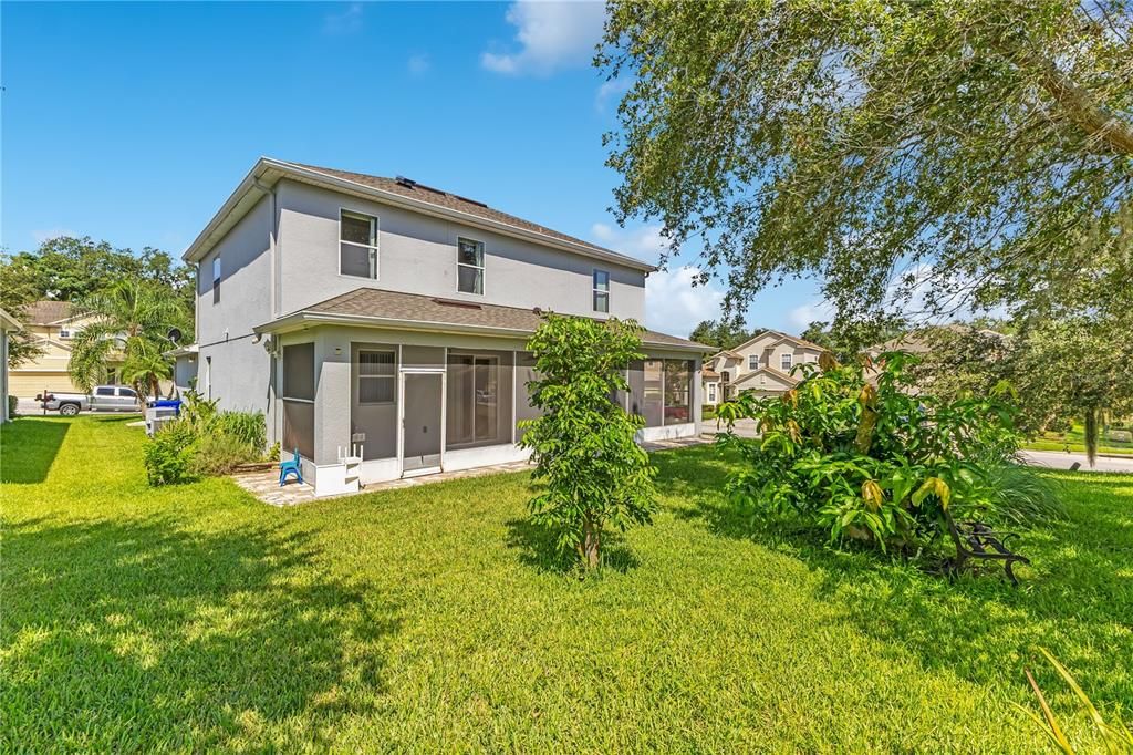For Sale: $585,000 (5 beds, 3 baths, 2897 Square Feet)