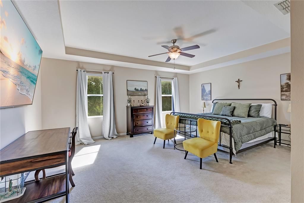 For Sale: $585,000 (5 beds, 3 baths, 2897 Square Feet)