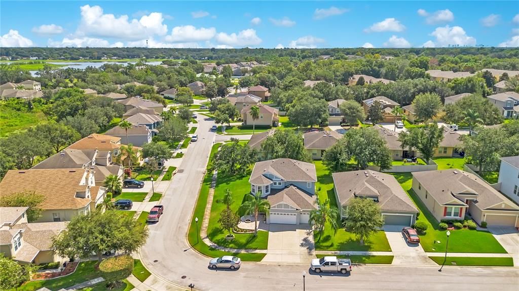 For Sale: $585,000 (5 beds, 3 baths, 2897 Square Feet)