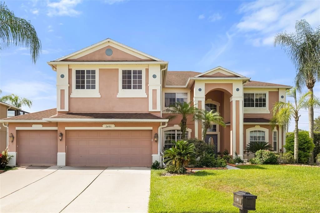 En Venta: $925,000 (5 camas, 3 baños, 3739 Pies cuadrados)