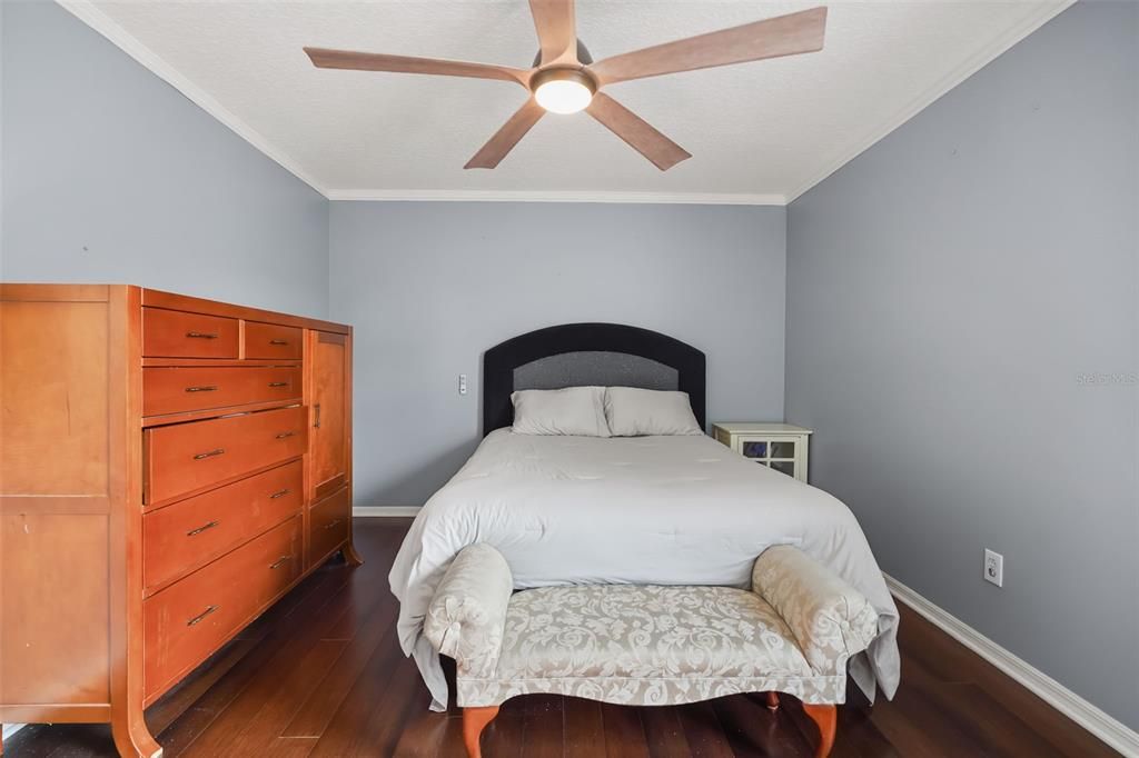 En Venta: $925,000 (5 camas, 3 baños, 3739 Pies cuadrados)
