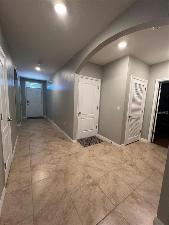 En Venta: $340,000 (4 camas, 2 baños, 1851 Pies cuadrados)
