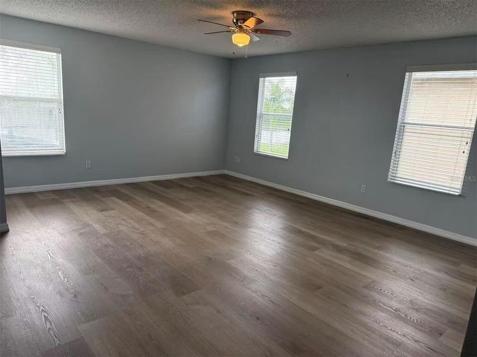 For Rent: $3,400 (5 beds, 3 baths, 3680 Square Feet)