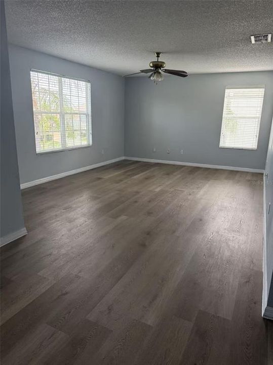 For Rent: $3,400 (5 beds, 3 baths, 3680 Square Feet)