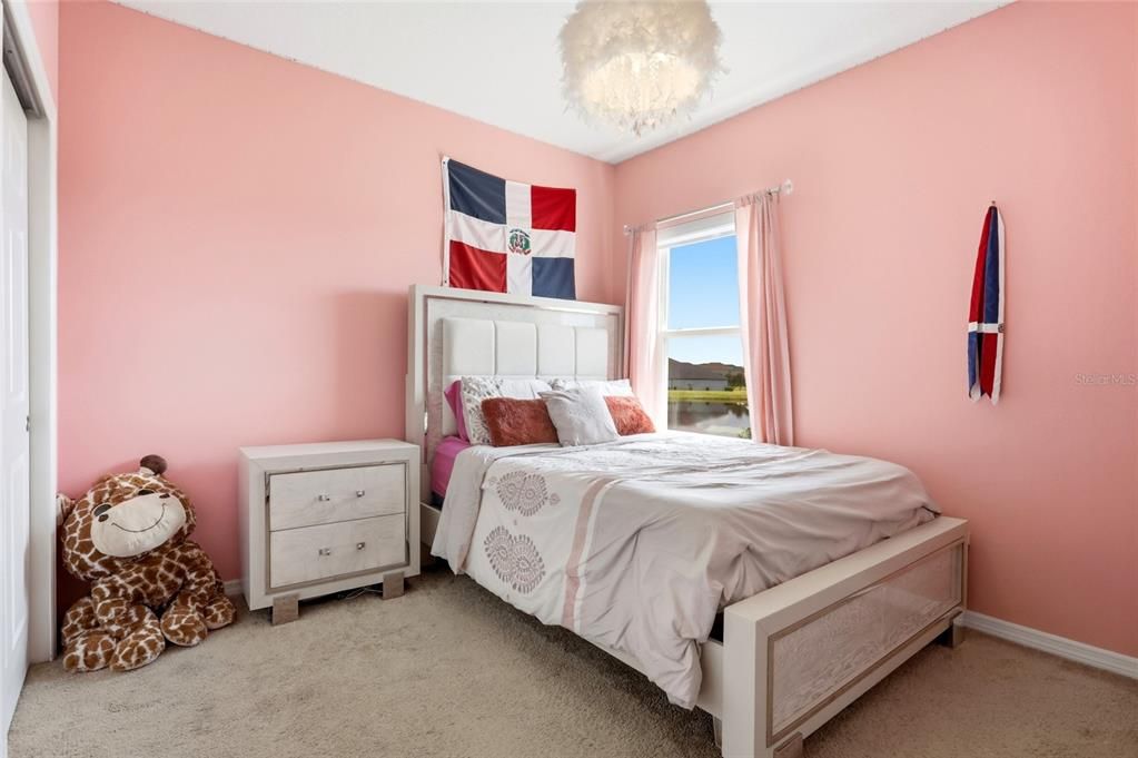 На продажу: $649,900 (4 спален, 3 ванн, 2624 Квадратных фут)