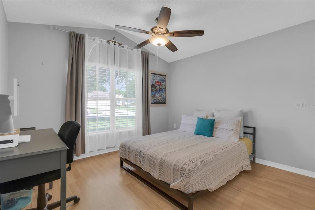 For Sale: $390,000 (3 beds, 2 baths, 1617 Square Feet)