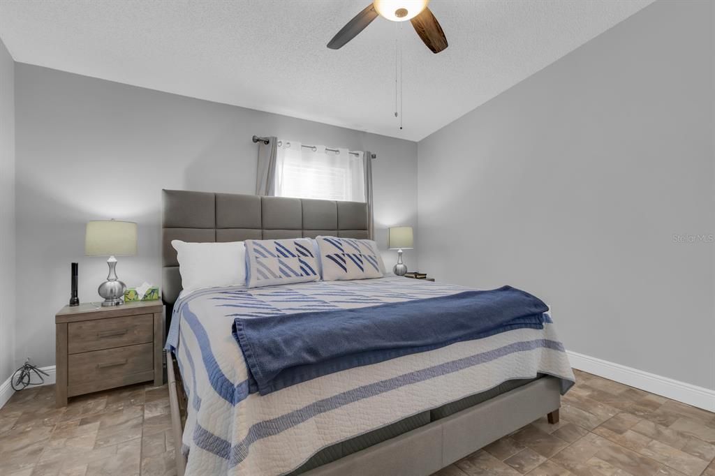 For Sale: $390,000 (3 beds, 2 baths, 1617 Square Feet)