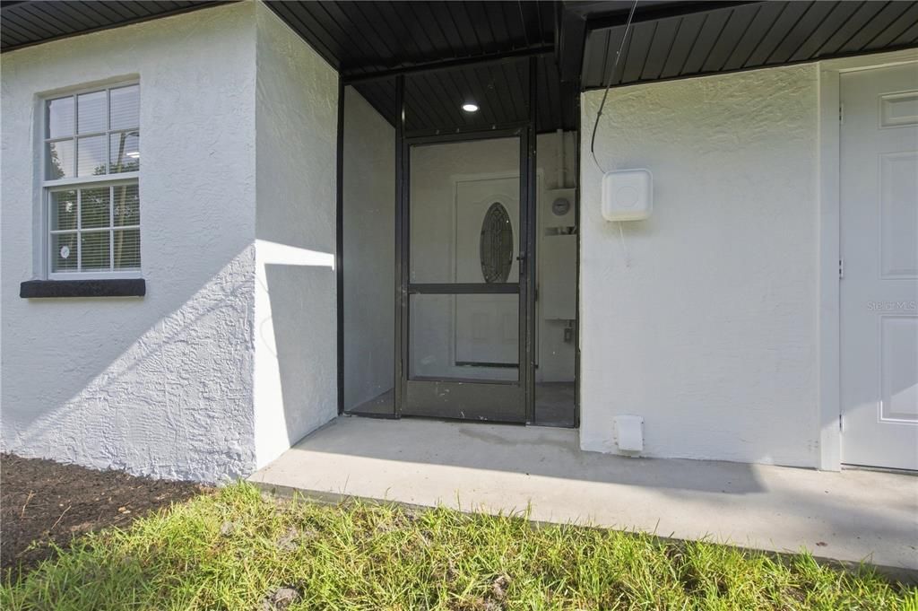 На продажу: $319,900 (3 спален, 1 ванн, 903 Квадратных фут)