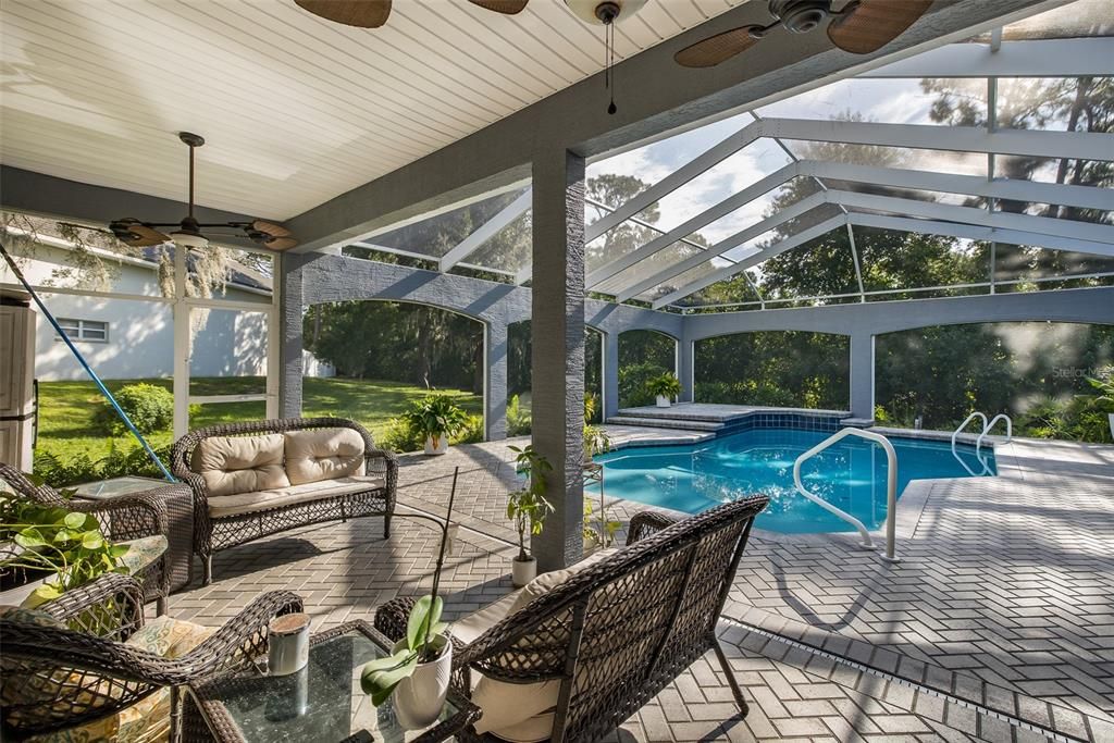 For Sale: $599,000 (5 beds, 3 baths, 2944 Square Feet)