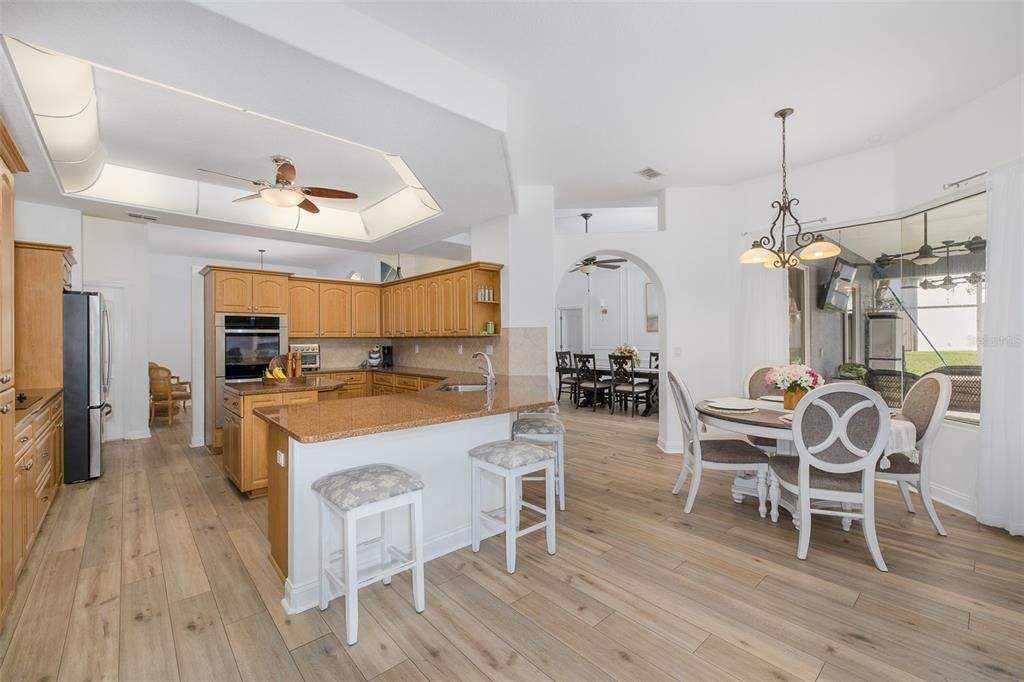 For Sale: $599,000 (5 beds, 3 baths, 2944 Square Feet)