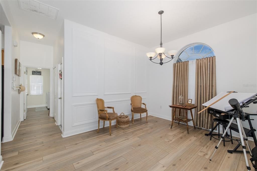 For Sale: $599,000 (5 beds, 3 baths, 2944 Square Feet)