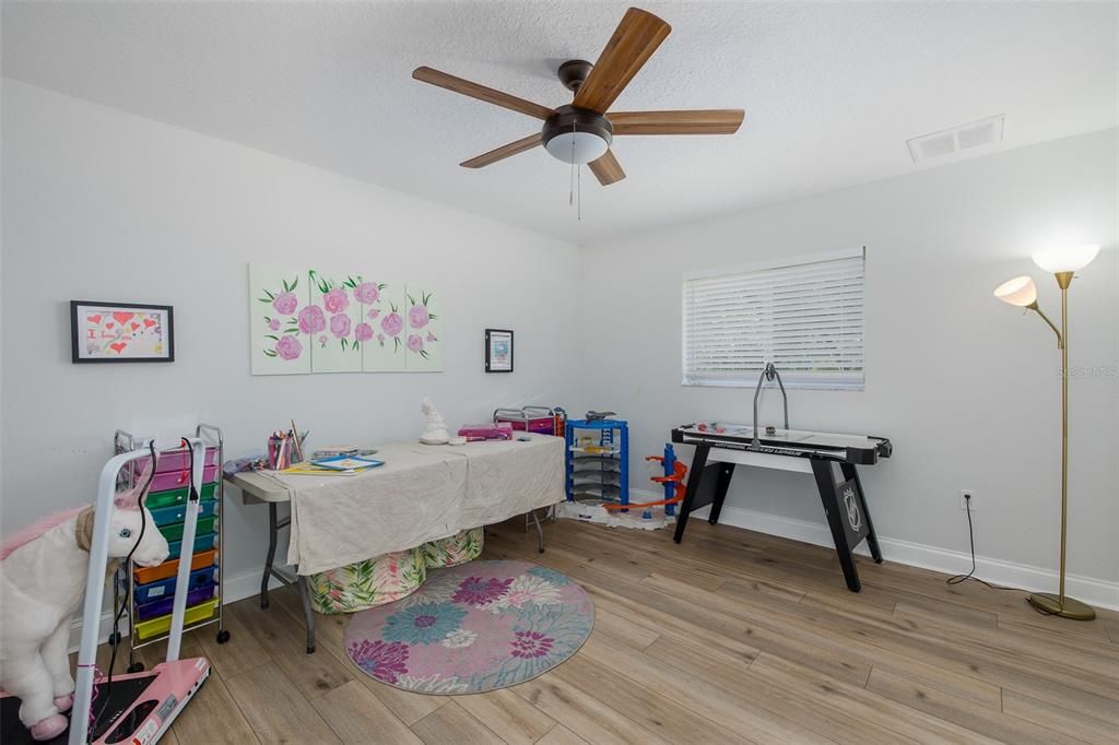 For Sale: $599,000 (5 beds, 3 baths, 2944 Square Feet)