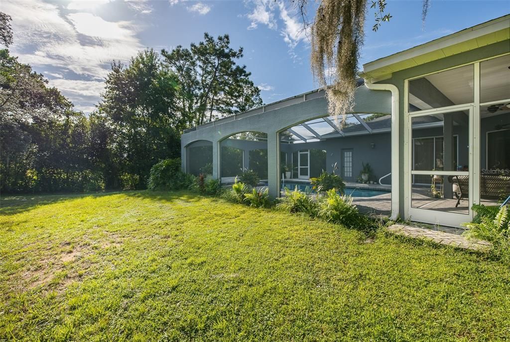 For Sale: $599,000 (5 beds, 3 baths, 2944 Square Feet)